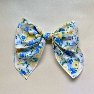3+/$10ea Janie and jack hair bow